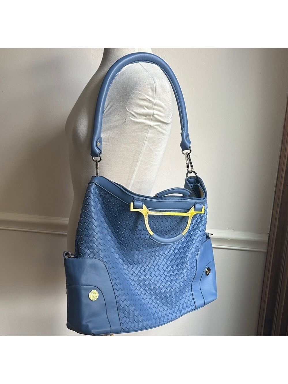 JOY MANGANO BLUE WOVEN LARGE PURSE BAG TOTE W/ TASSEL NWT